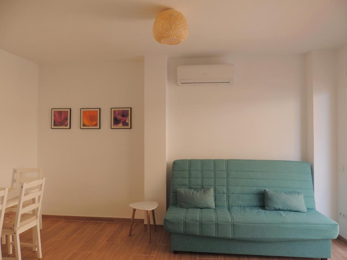 Jardin Apartment เอสเตโปนา ภายนอก รูปภาพ
